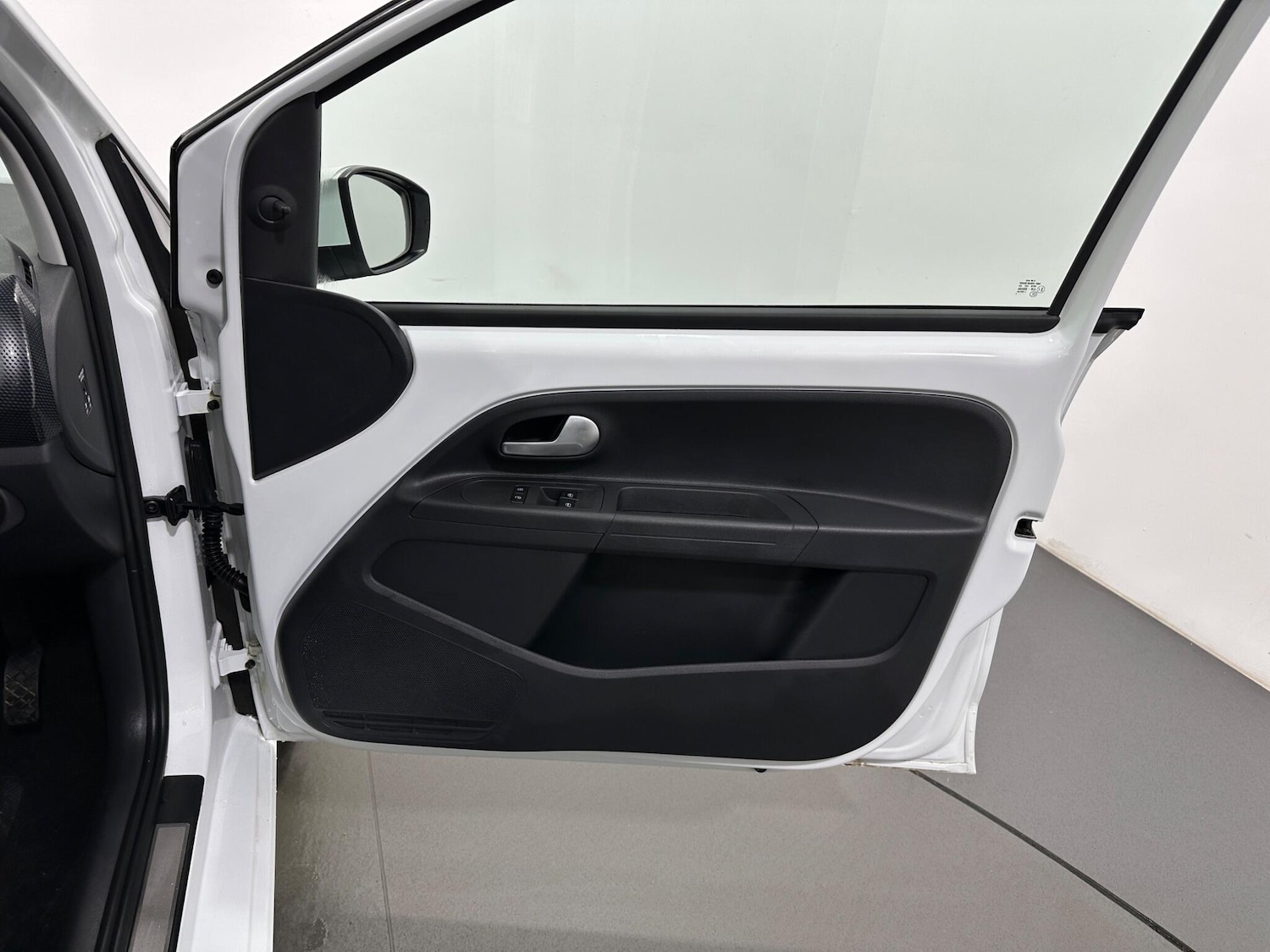 Used Volkswagen up! 2021 for sale - 77455593: Photo 30