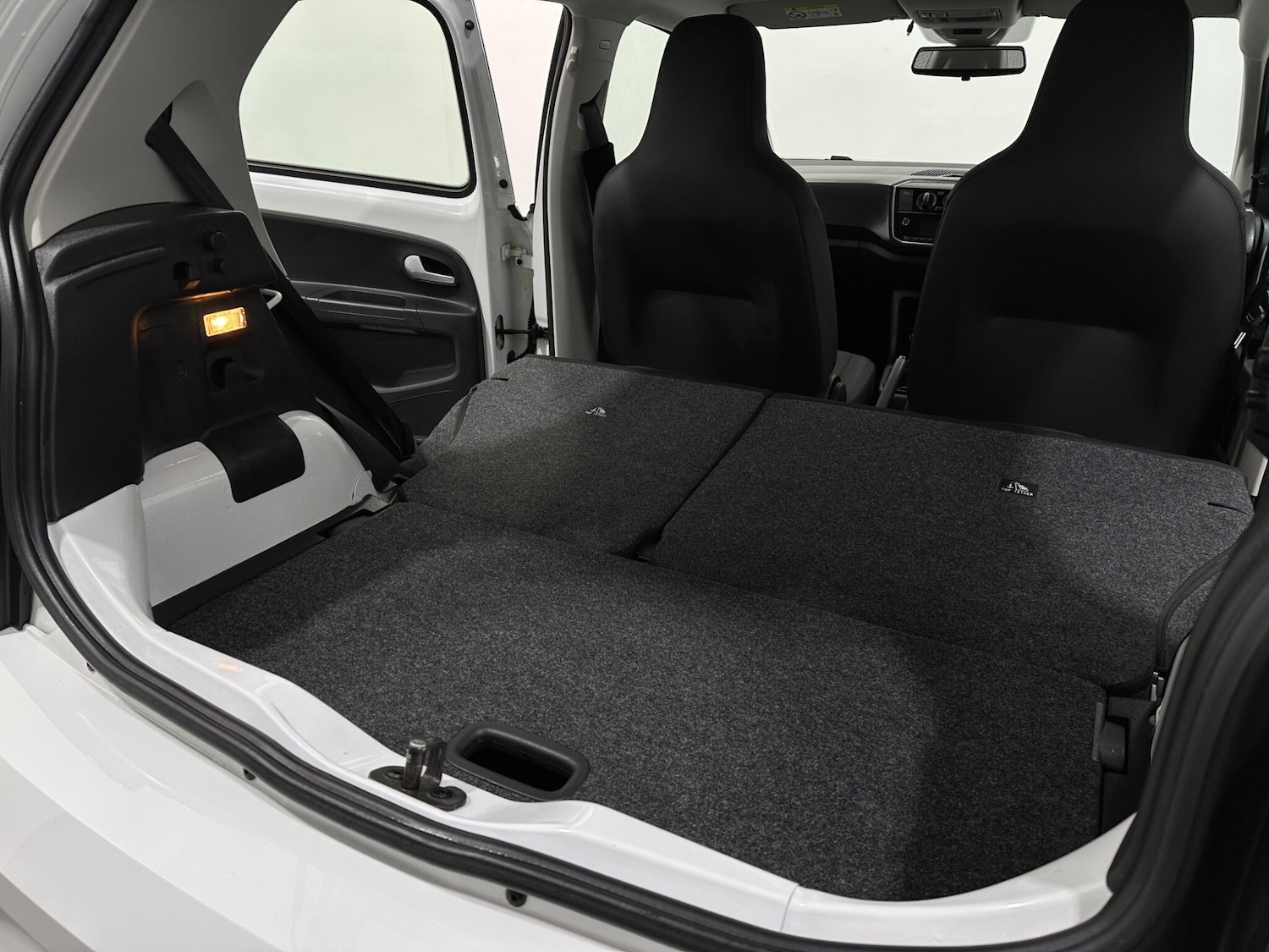 Used Volkswagen up! 2021 for sale - 77455593: Photo 41