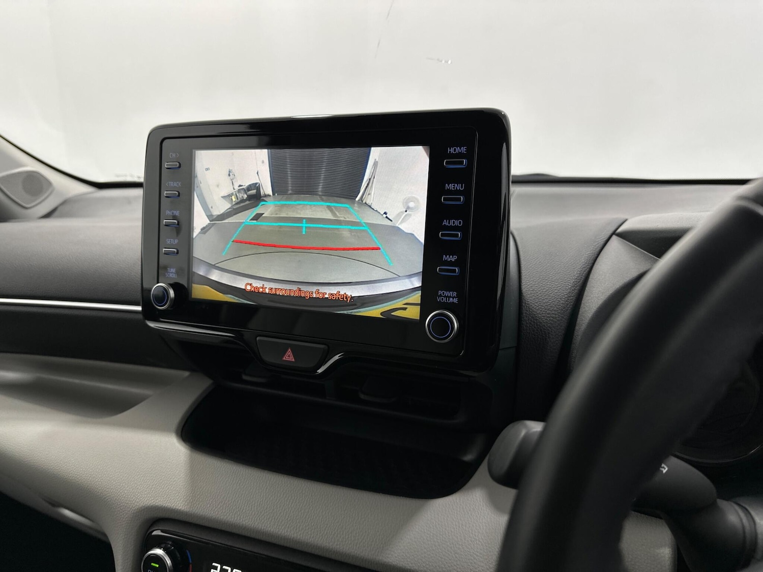 Used Toyota Yaris 2021 for sale - 77549537: Photo 21