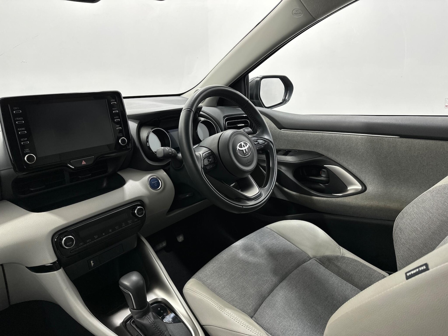 Used Toyota Yaris 2021 for sale - 77549537: Photo 28