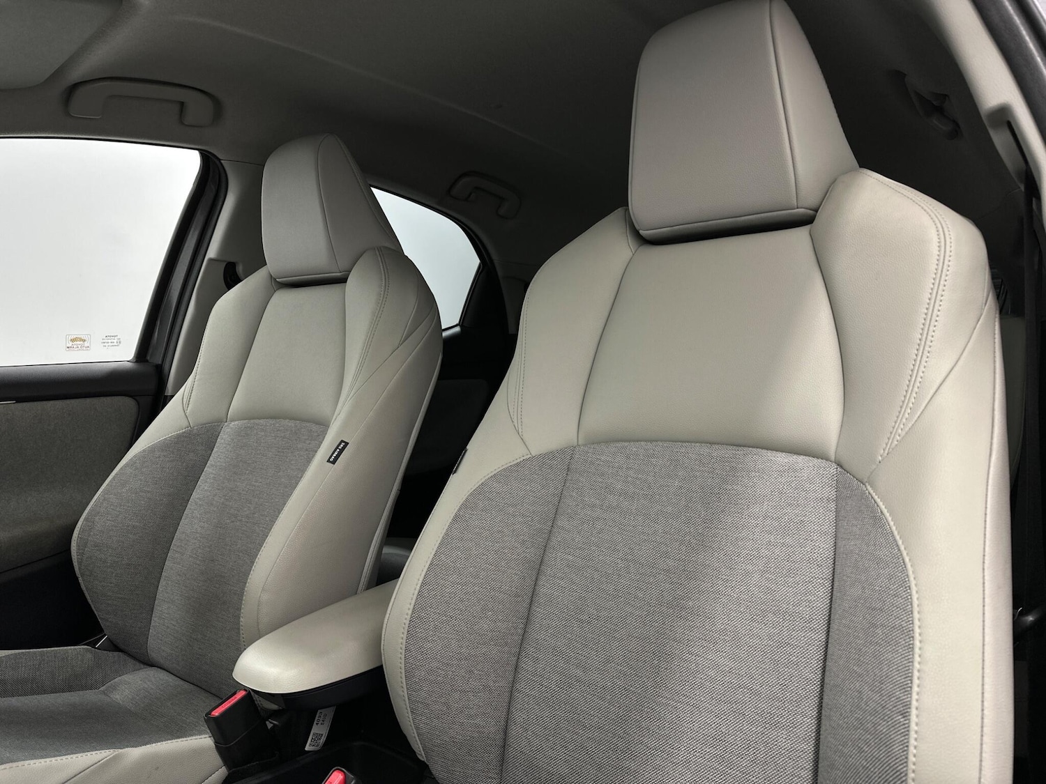 Used Toyota Yaris 2021 for sale - 77549537: Photo 33