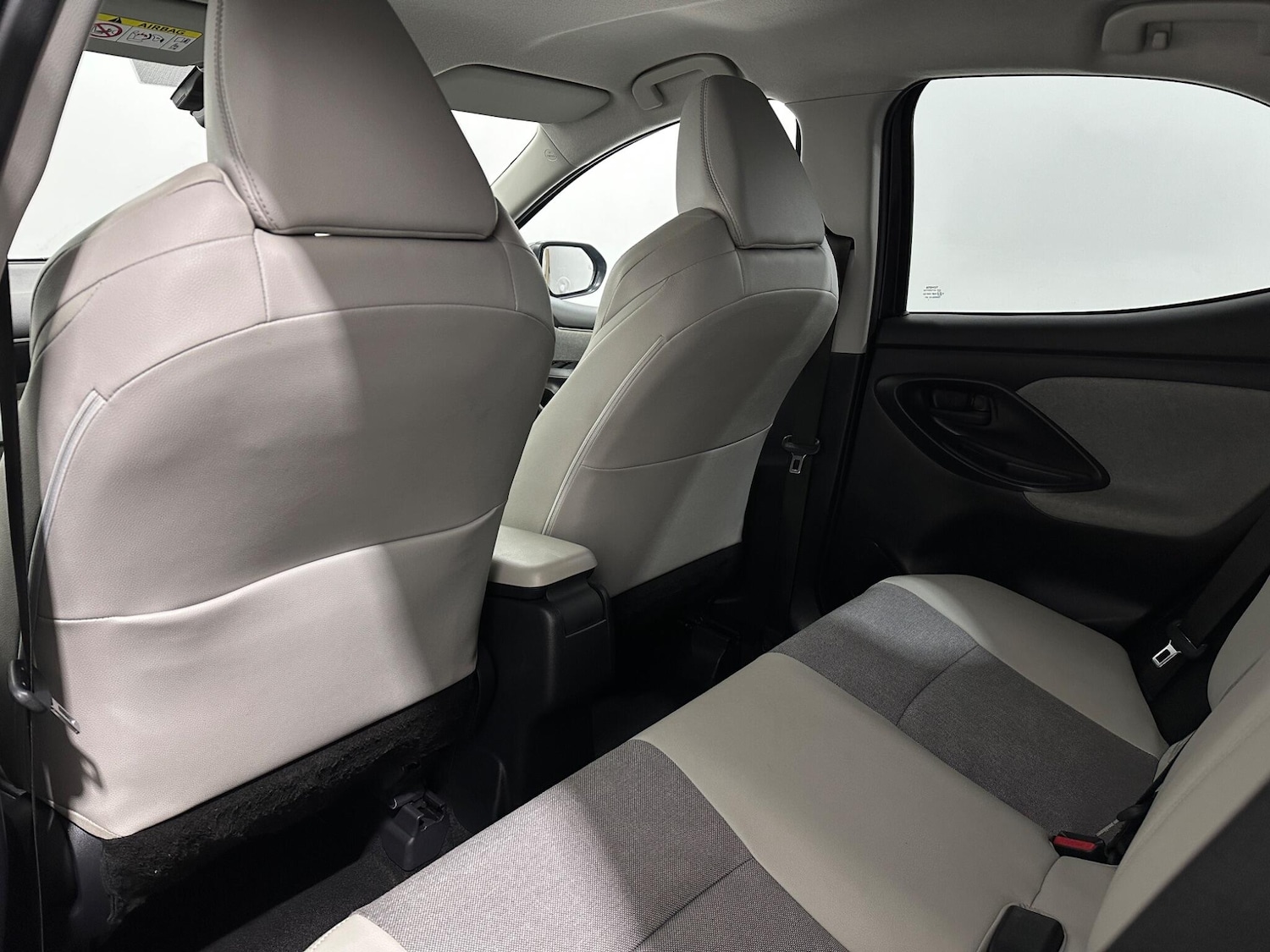 Used Toyota Yaris 2021 for sale - 77549537: Photo 35