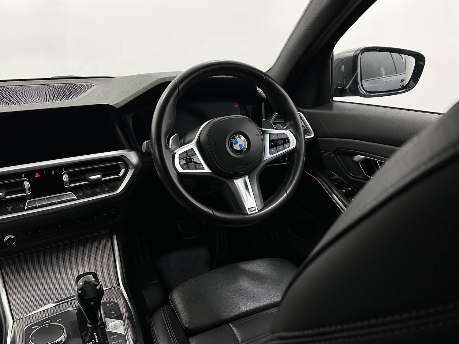 Used BMW 3 Series 2019 for sale - 76878665: Photo 11