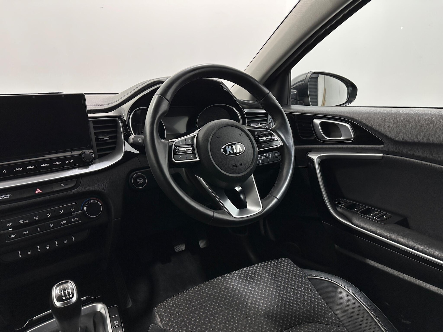 Used Kia XCeed 2020 for sale - 77017135: Photo 11