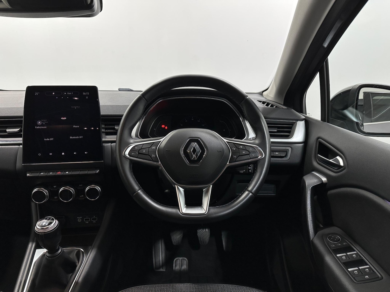 Used Renault Captur 2020 for sale - 76878889: Photo 12