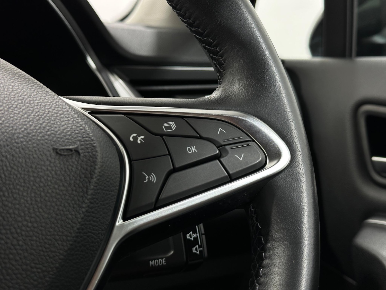 Used Renault Captur 2020 for sale - 76878889: Photo 15