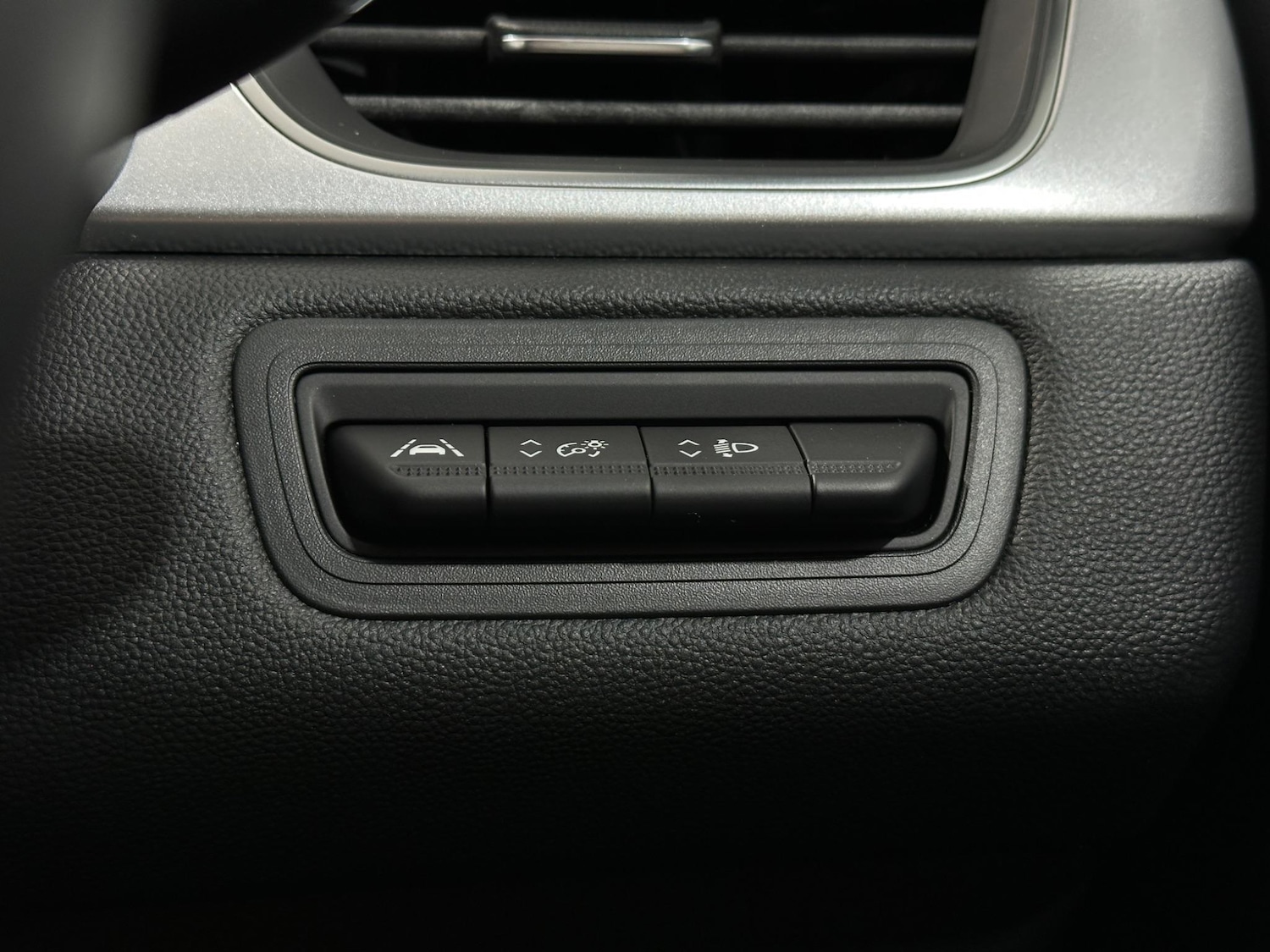 Used Renault Captur 2020 for sale - 76878889: Photo 17