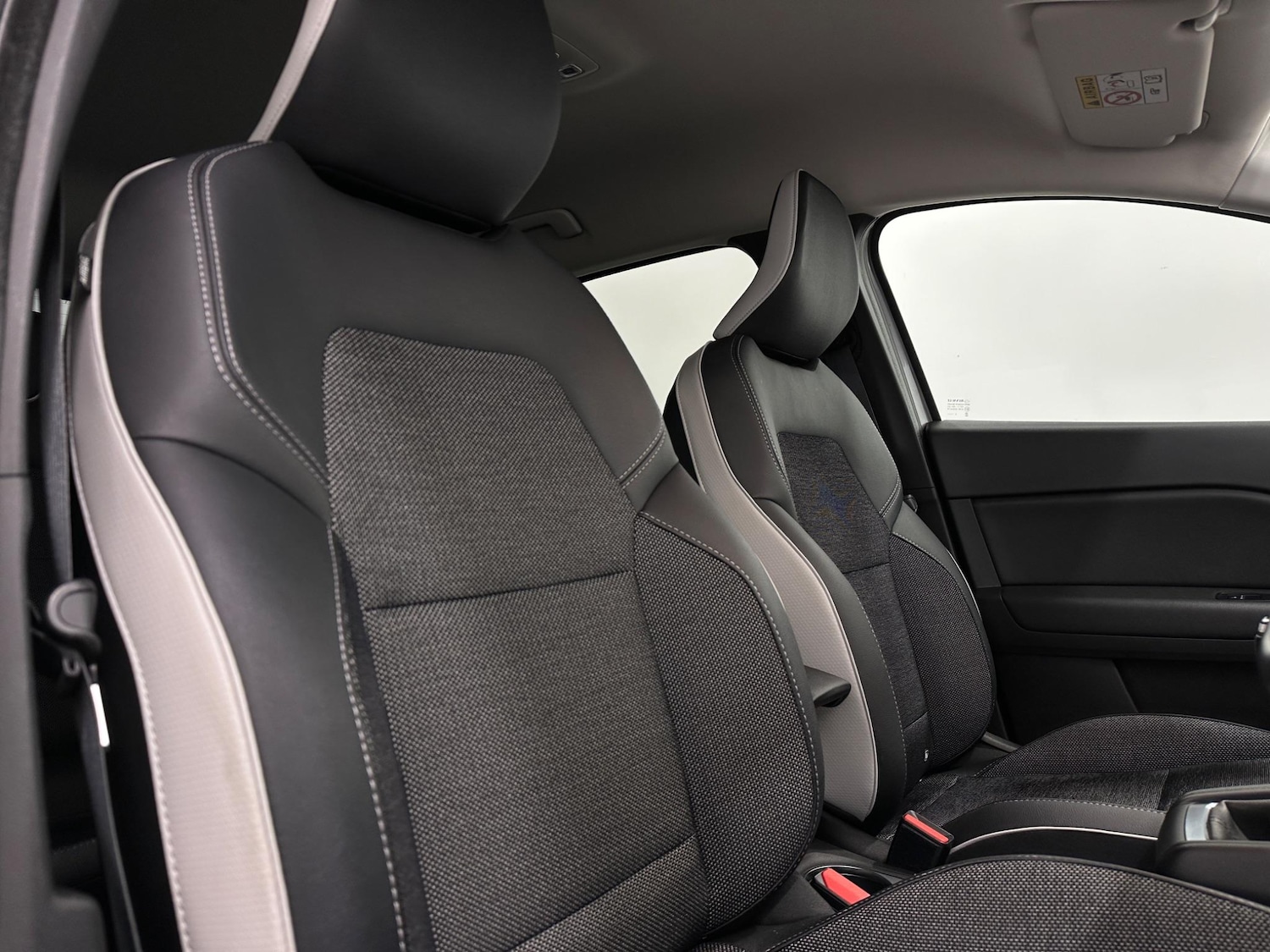 Used Renault Captur 2020 for sale - 76878889: Photo 30