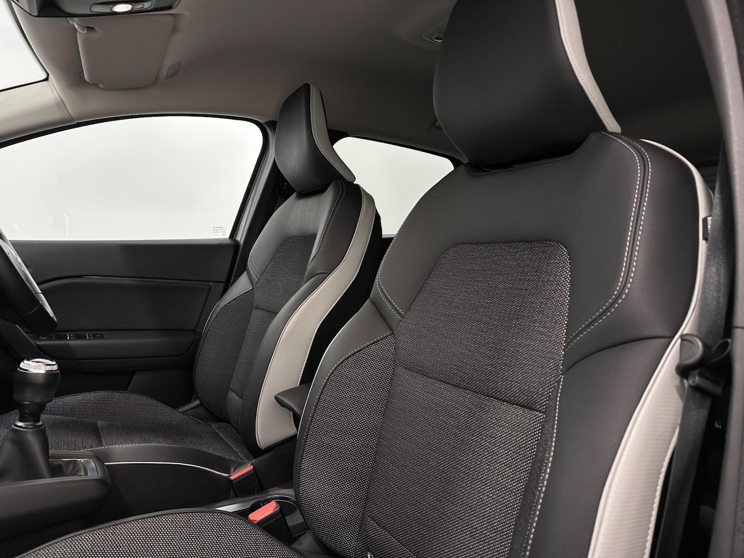 Used Renault Captur 2020 for sale - 76878889: Photo 33