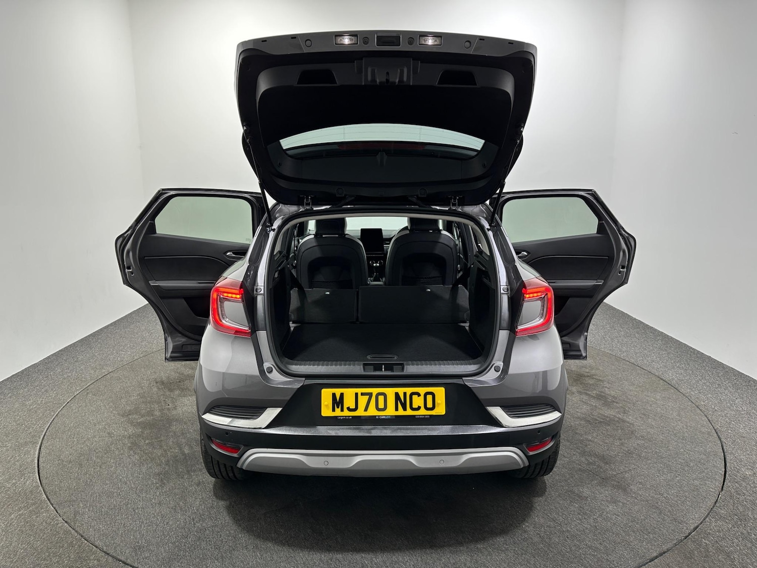 Used Renault Captur 2020 for sale - 76878889: Photo 42