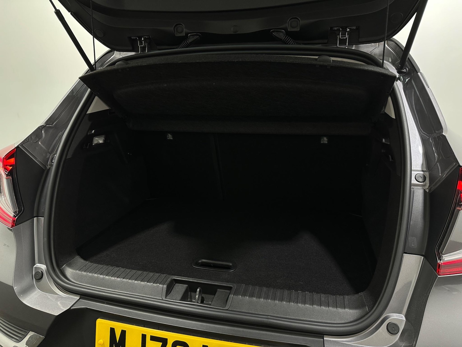 Used Renault Captur 2020 for sale - 76878889: Photo 45