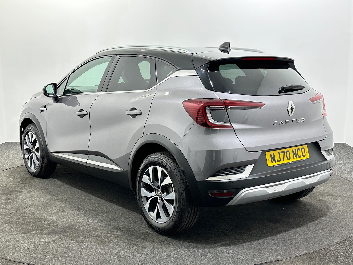 Used Renault Captur 2020 for sale - 76878889: Photo 6