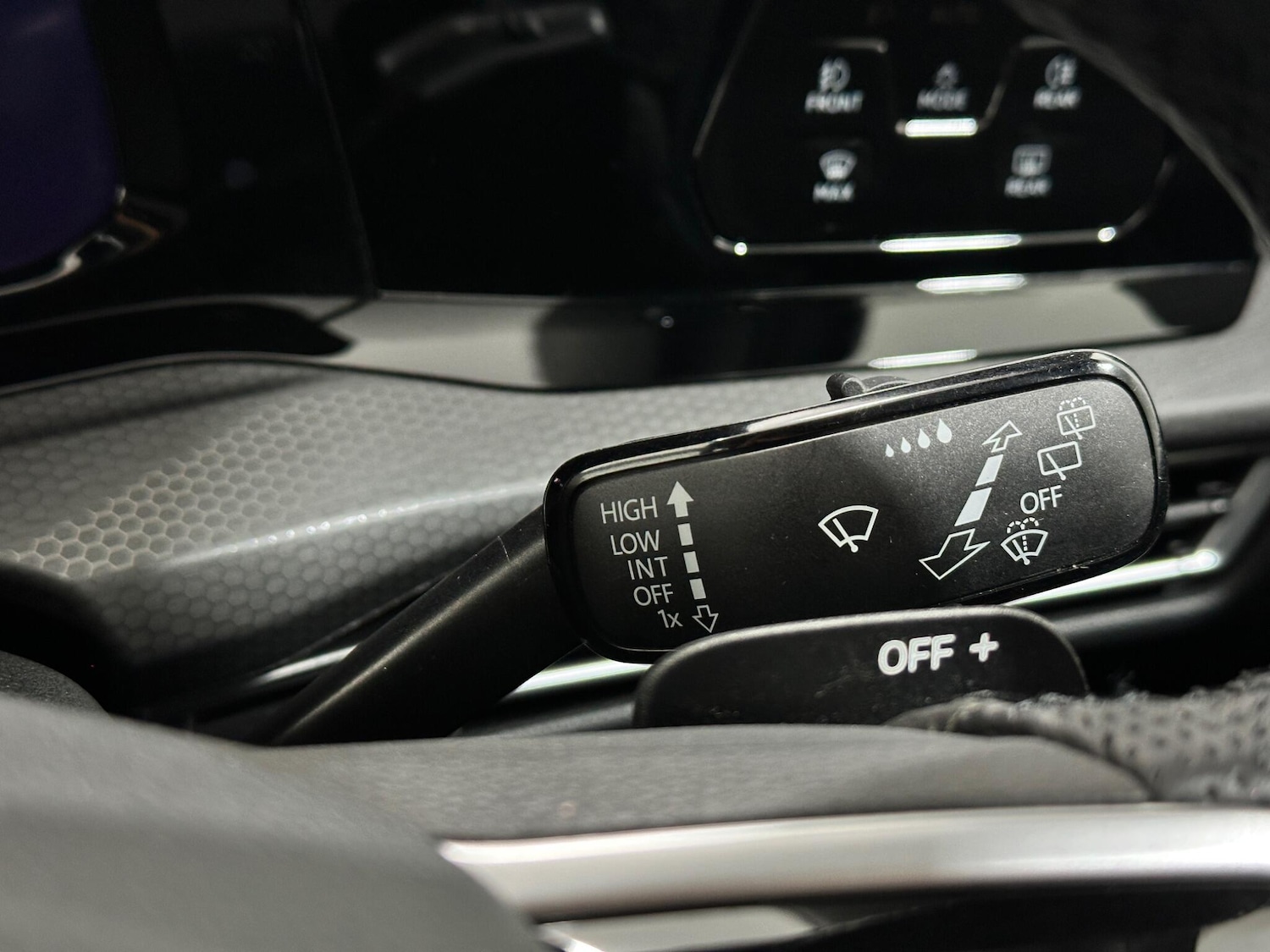 Used Volkswagen Golf for sale - 77898345: Photo 16