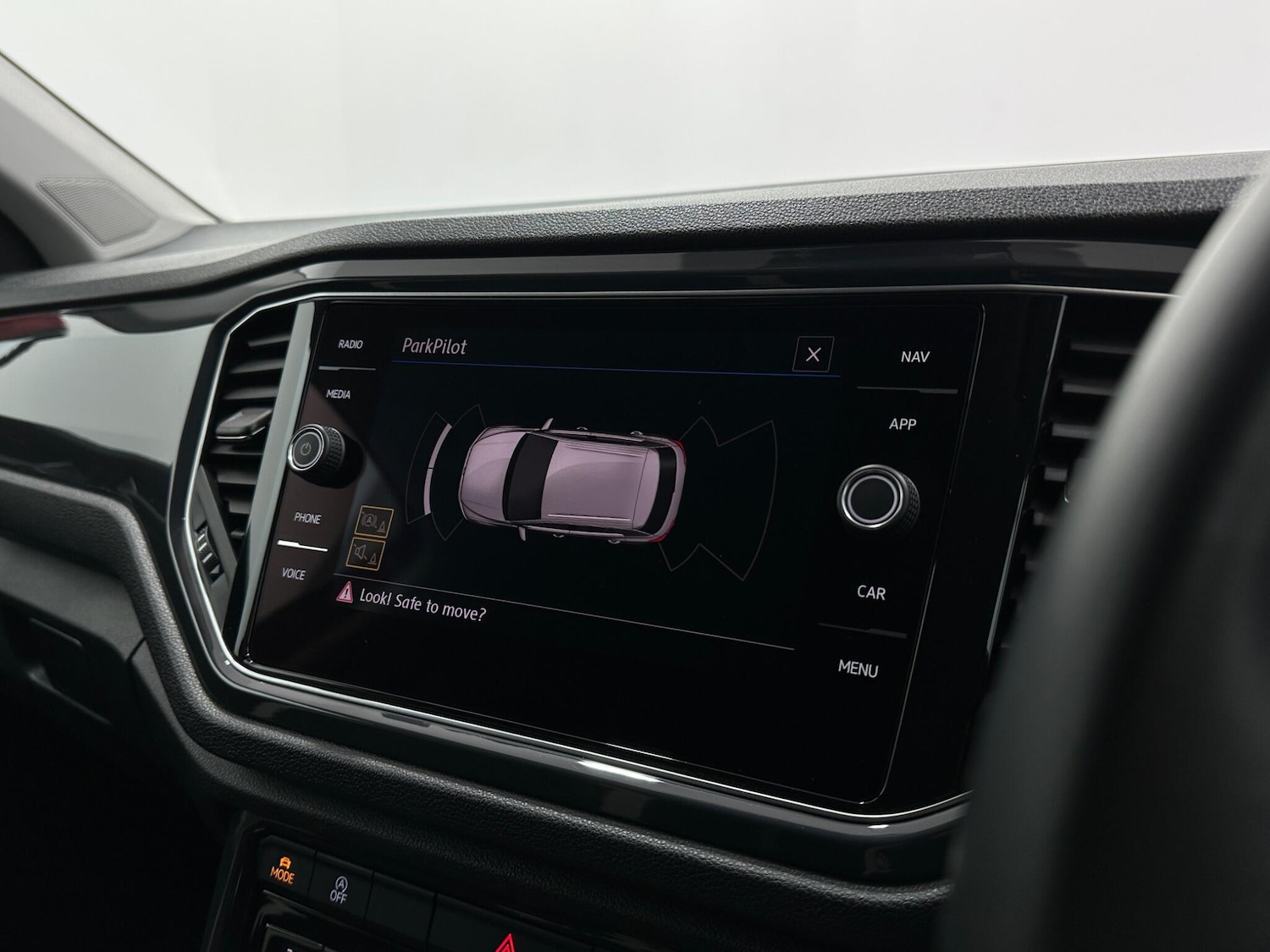 Used Volkswagen T-Roc 2019 for sale - 76878598: Photo 22