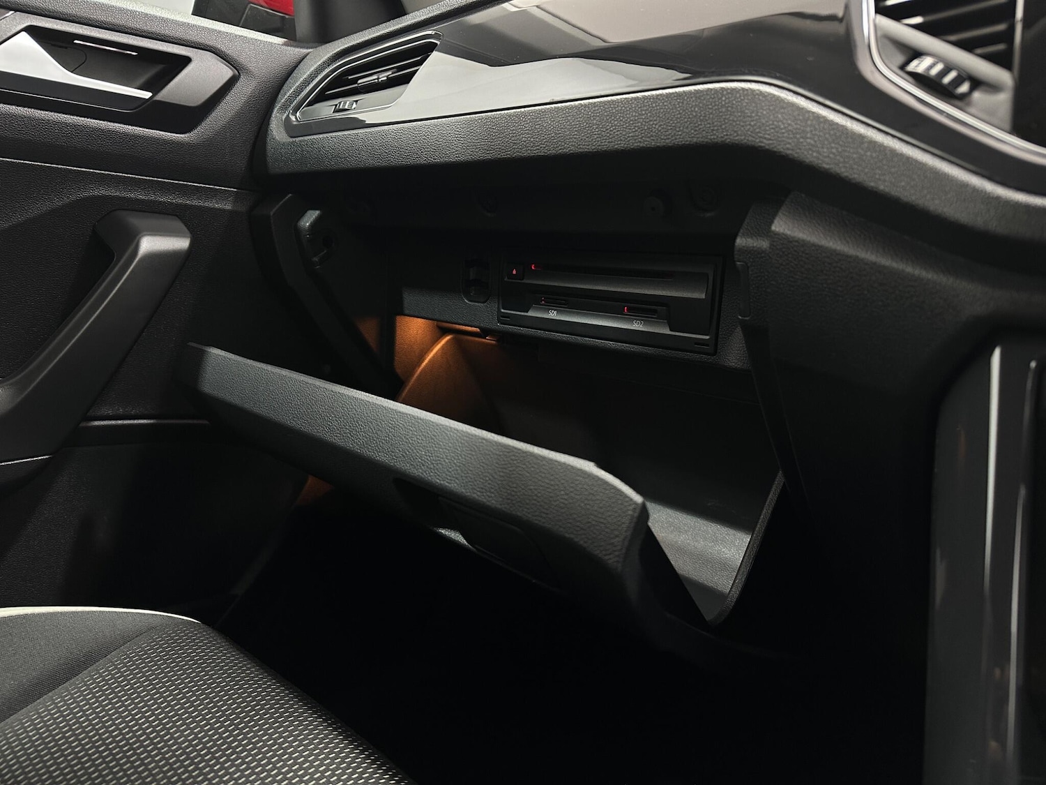 Used Volkswagen T-Roc 2019 for sale - 76878598: Photo 27