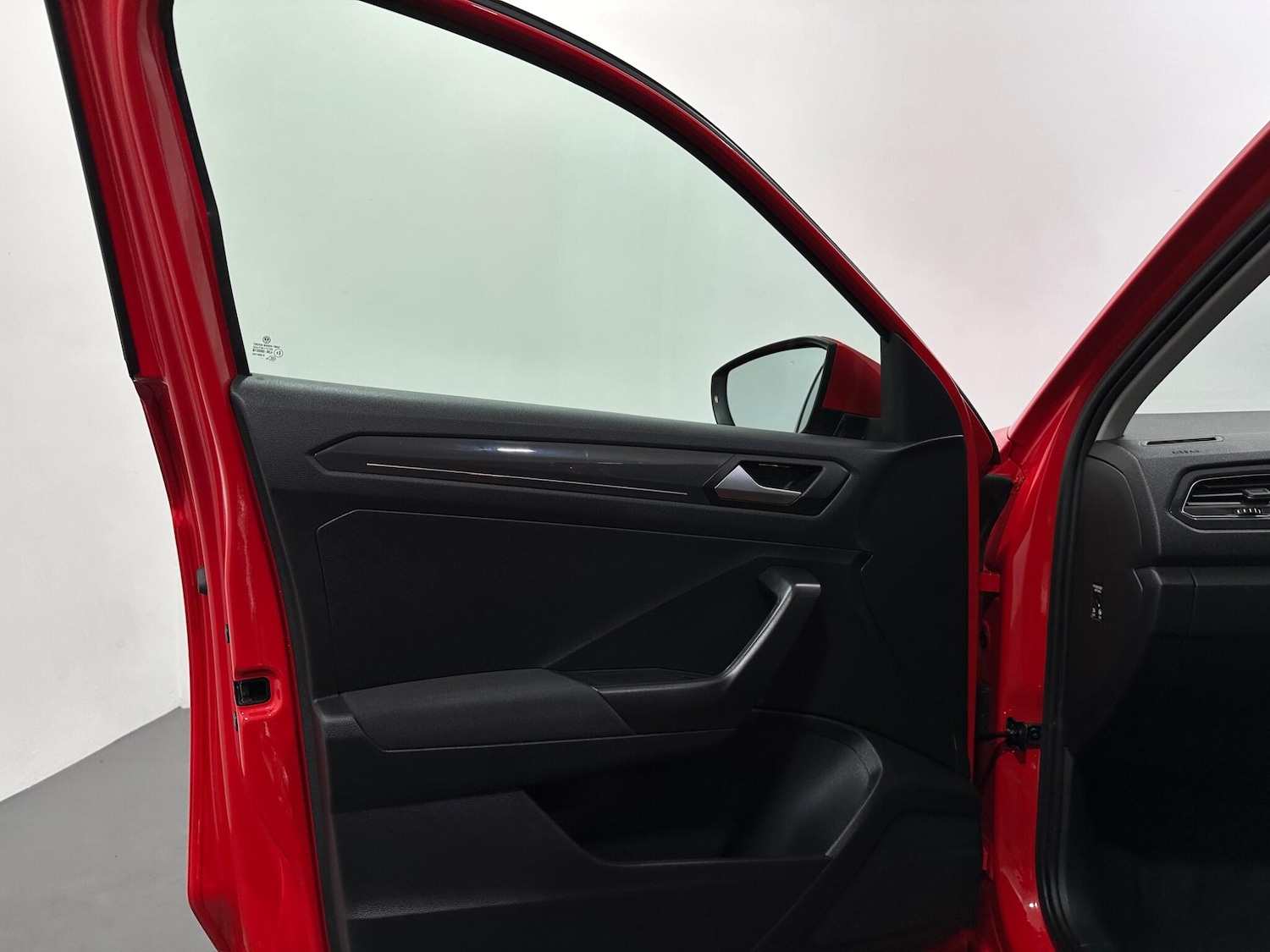 Used Volkswagen T-Roc 2019 for sale - 76878598: Photo 36