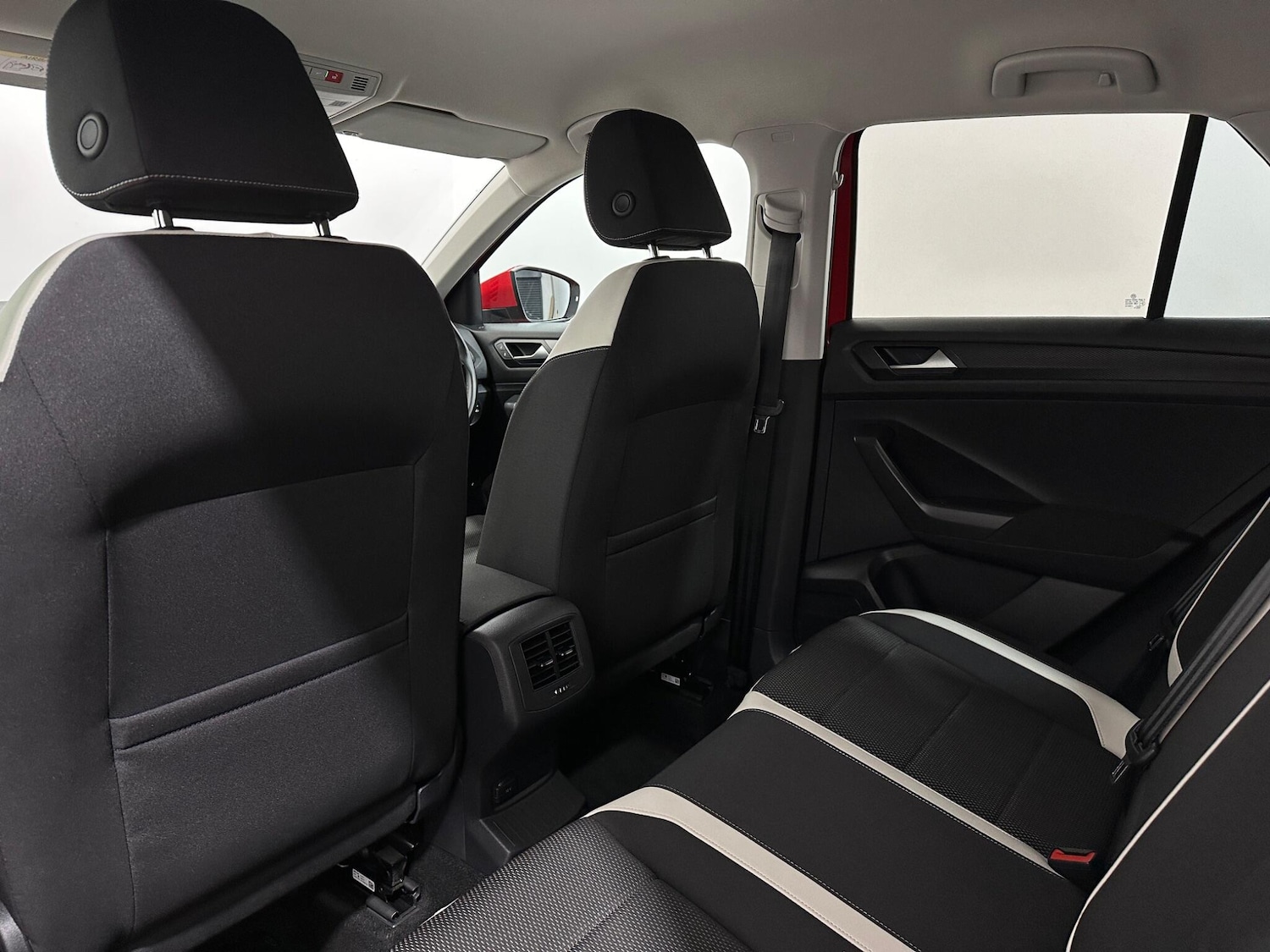 Used Volkswagen T-Roc 2019 for sale - 76878598: Photo 38