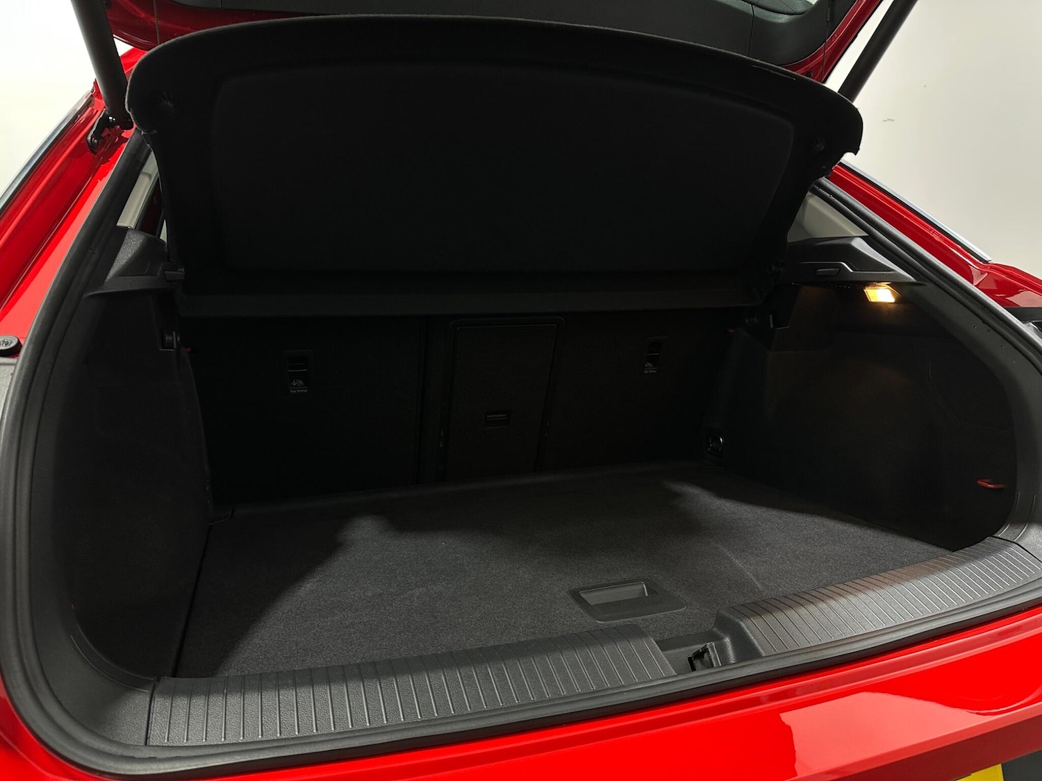 Used Volkswagen T-Roc 2019 for sale - 76878598: Photo 47