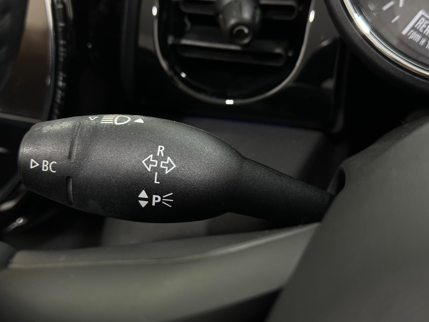 Used MINI Convertible 2021 for sale - 76878600: Photo 12