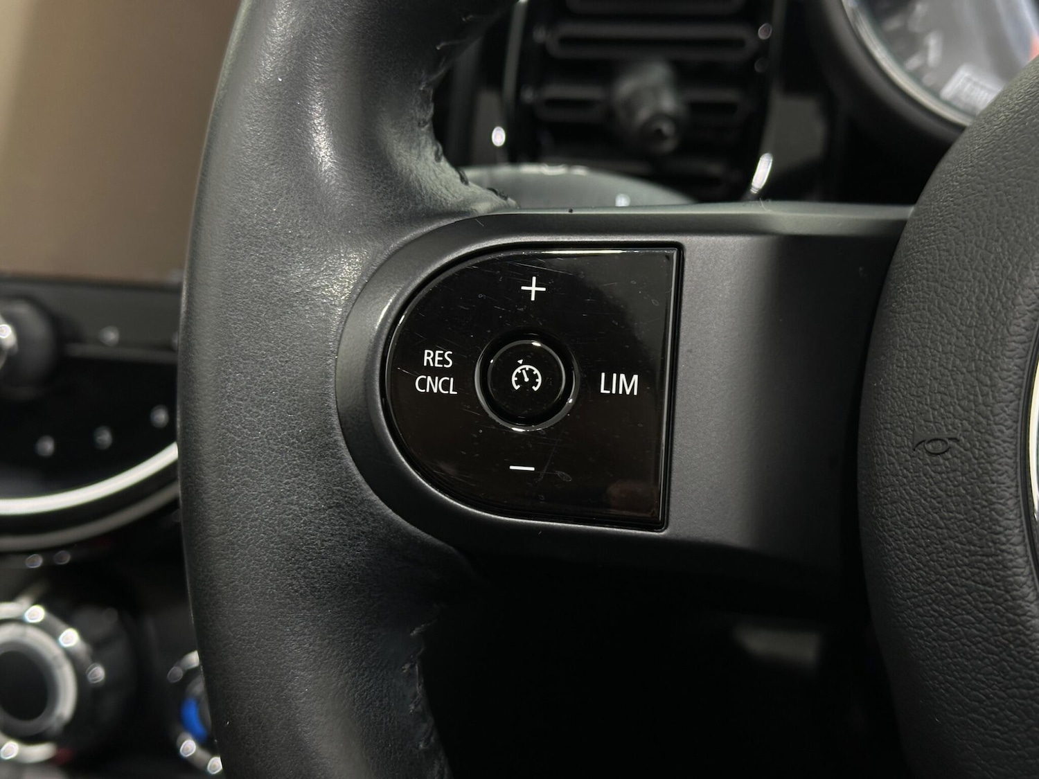 Used MINI Convertible 2021 for sale - 76878600: Photo 13