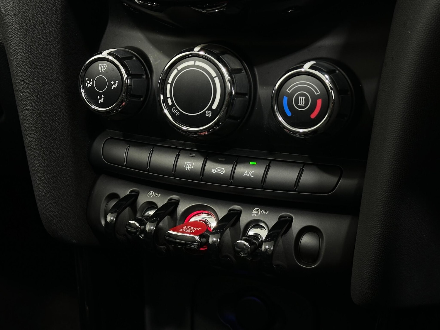 Used MINI Convertible 2021 for sale - 76878600: Photo 20