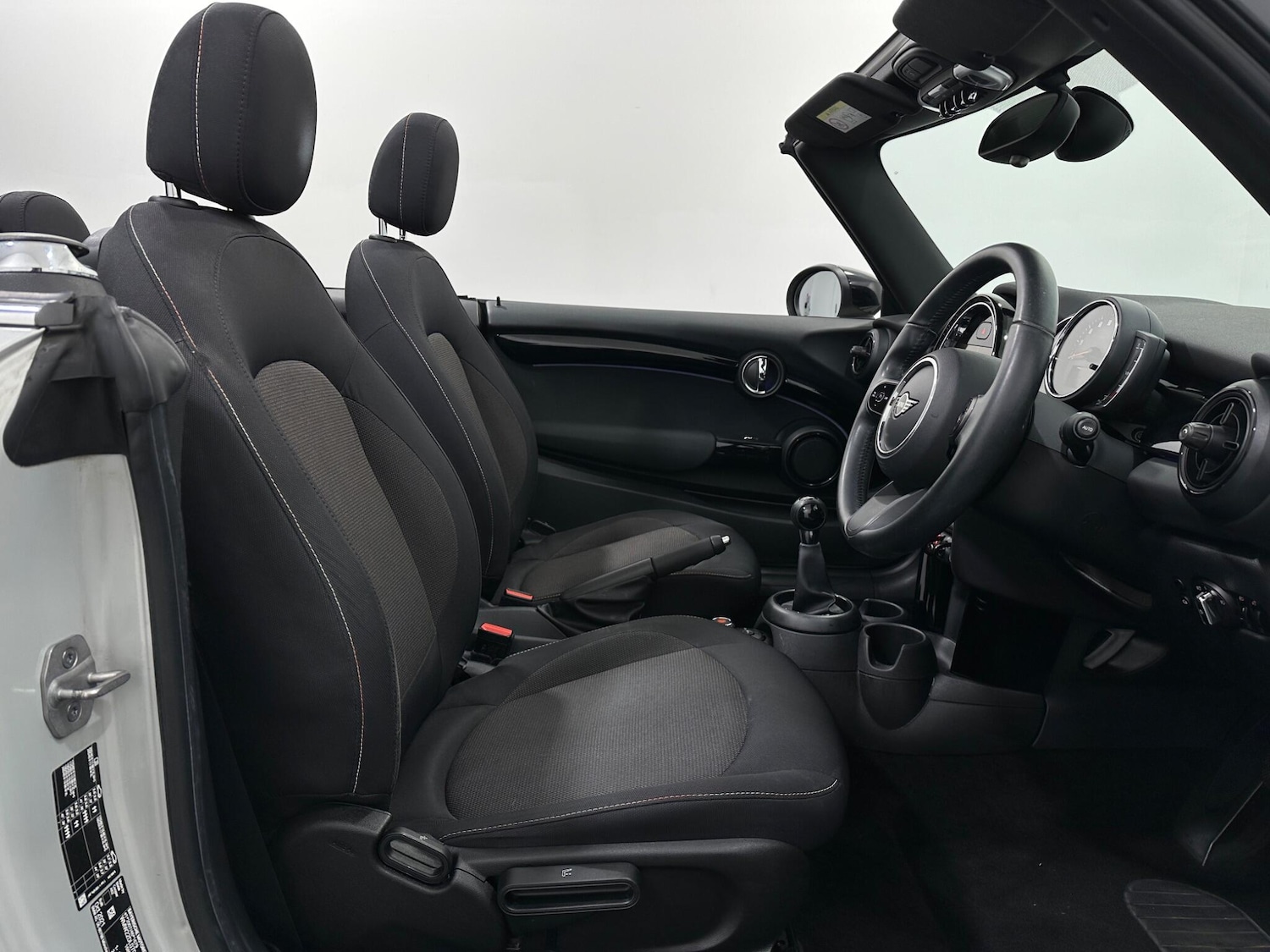 Used MINI Convertible 2021 for sale - 76878600: Photo 27