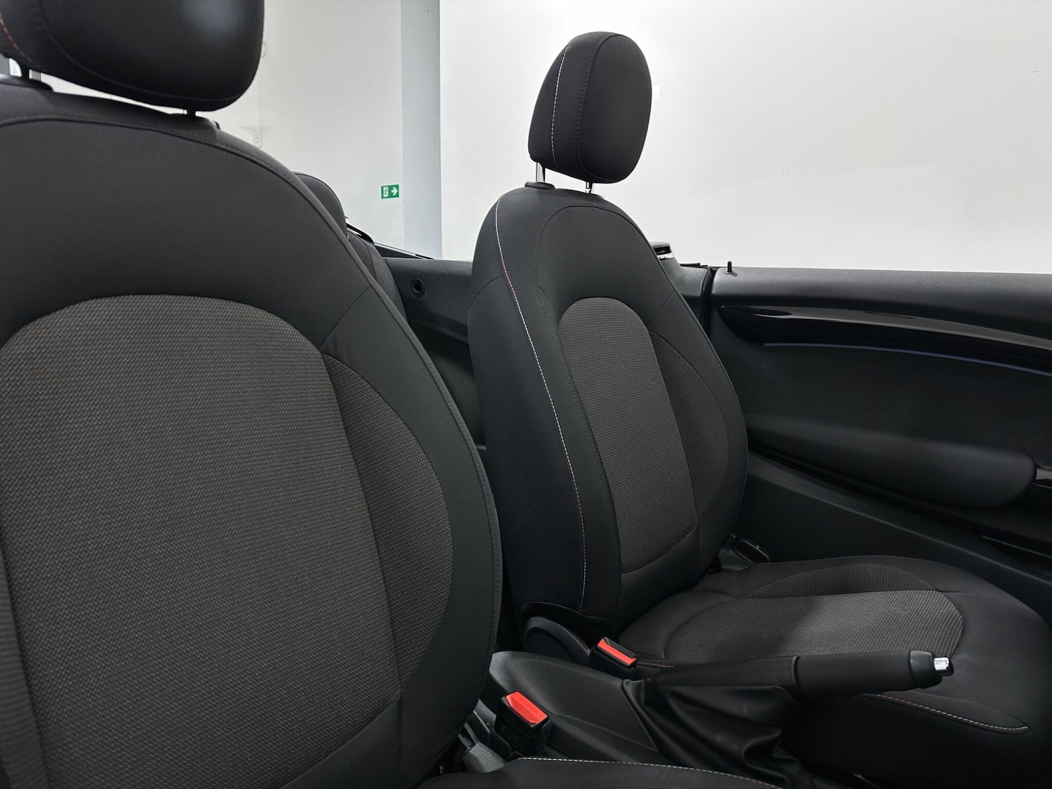 Used MINI Convertible 2021 for sale - 76878600: Photo 28