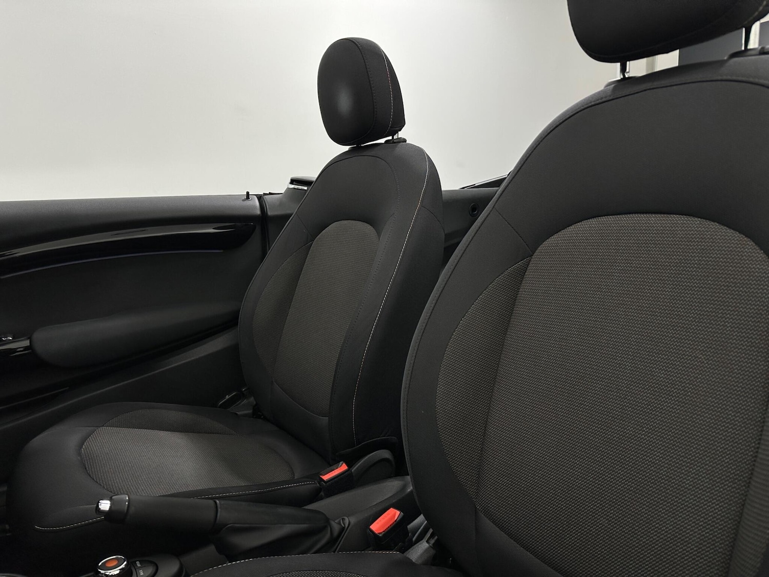 Used MINI Convertible 2021 for sale - 76878600: Photo 32