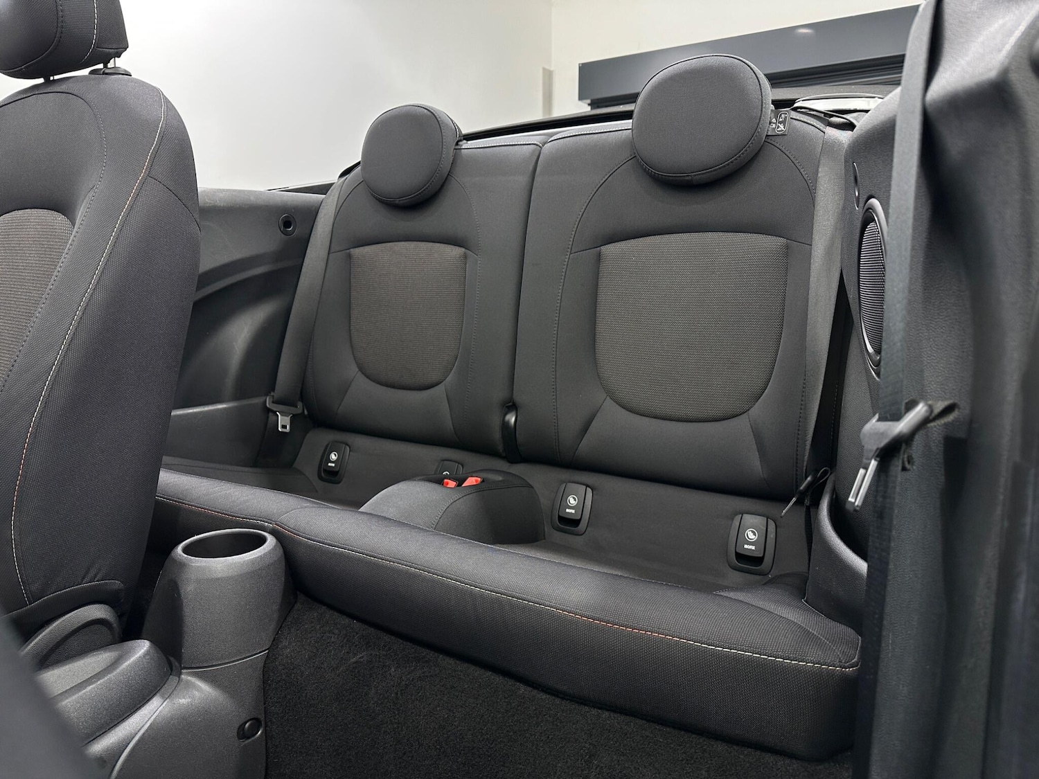 Used MINI Convertible 2021 for sale - 76878600: Photo 35