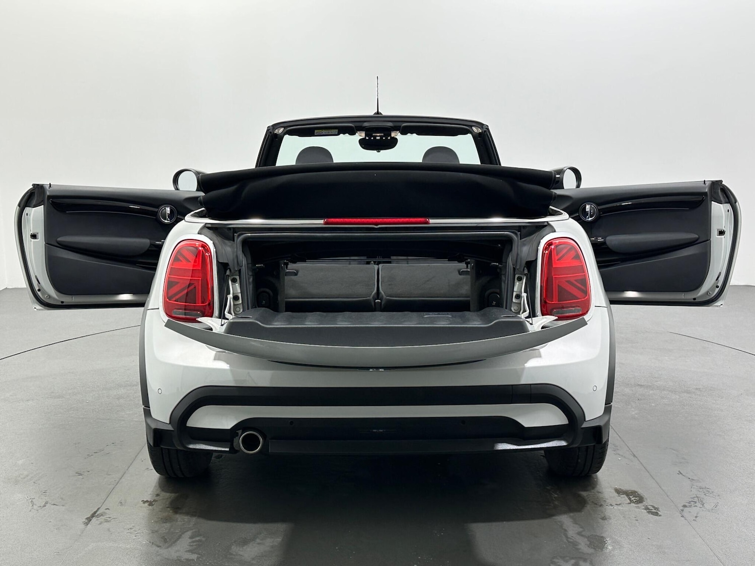 Used MINI Convertible 2021 for sale - 76878600: Photo 37