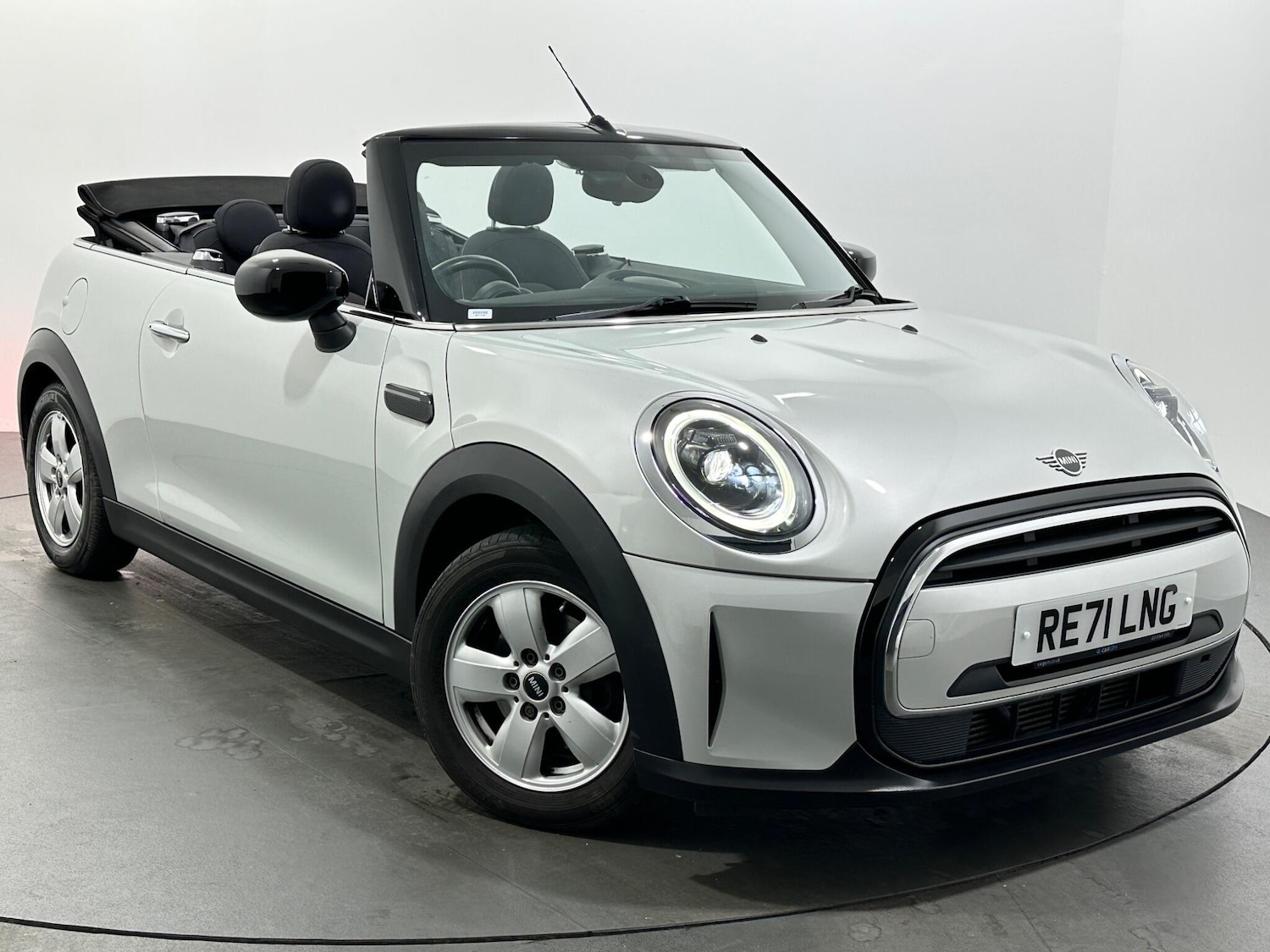 Used MINI Convertible 2021 for sale - 76878600: Photo 46