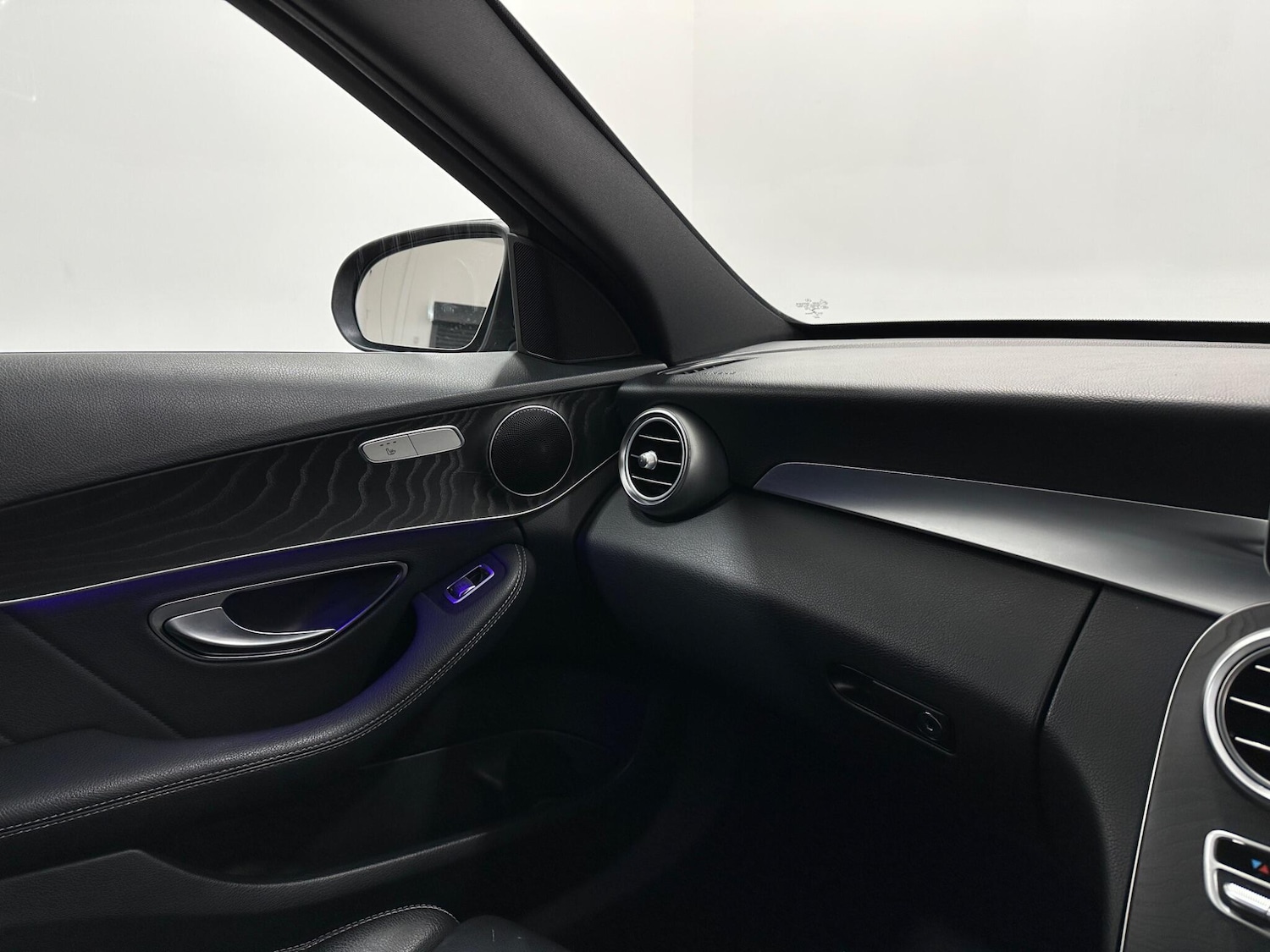 Used Mercedes-Benz C Class 2019 for sale - 77523898: Photo 27