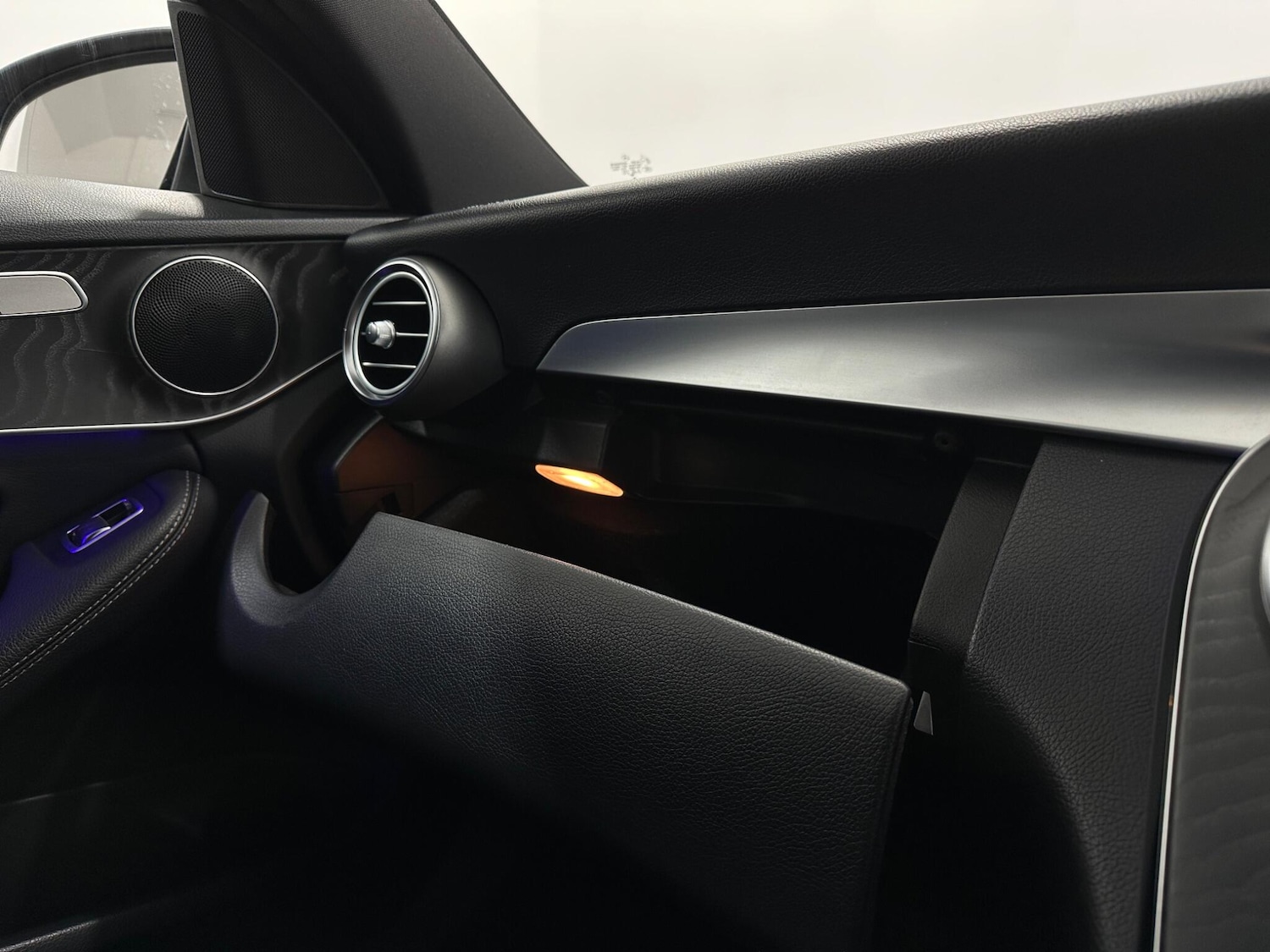 Used Mercedes-Benz C Class 2019 for sale - 77523898: Photo 28