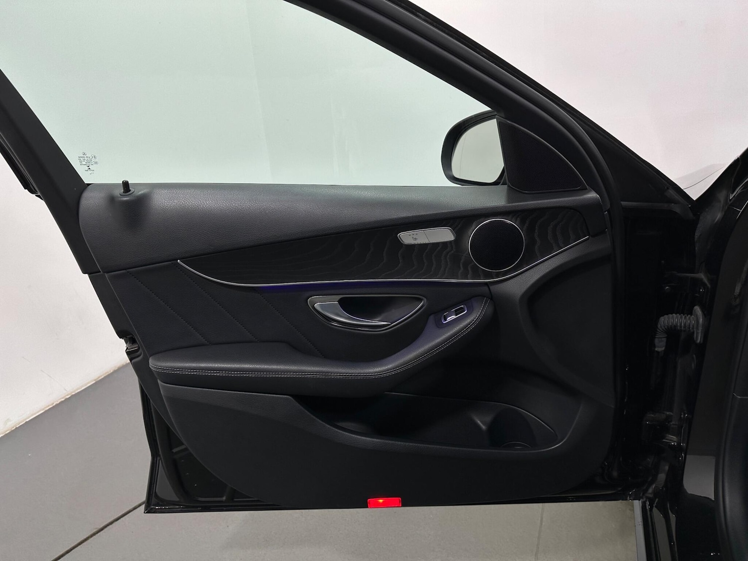 Used Mercedes-Benz C Class 2019 for sale - 77523898: Photo 35