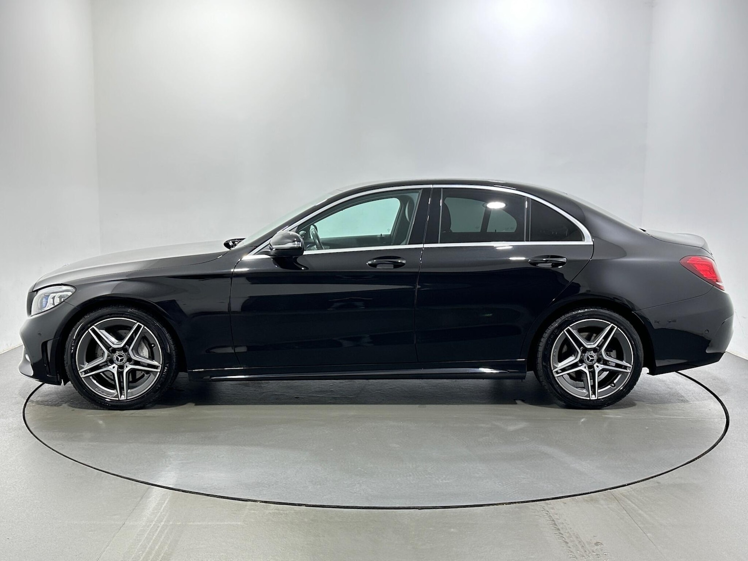 Used Mercedes-Benz C Class 2019 for sale - 77523898: Photo 5