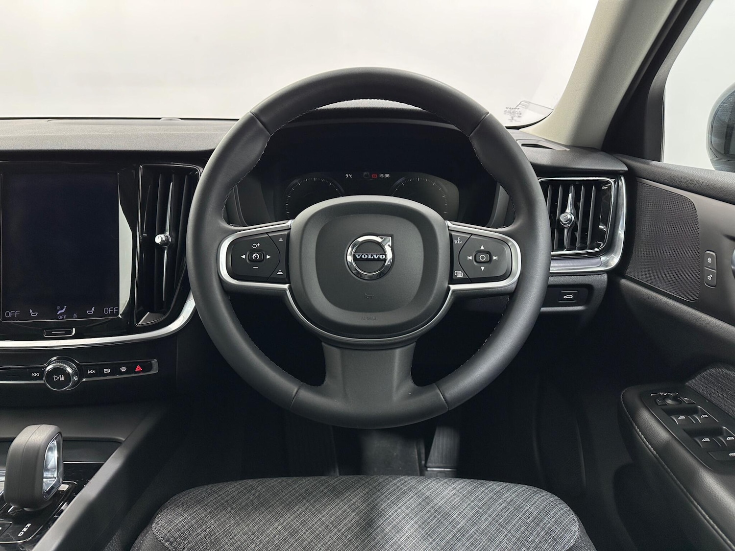 Used Volvo V60 2022 for sale - 77330941: Photo 13