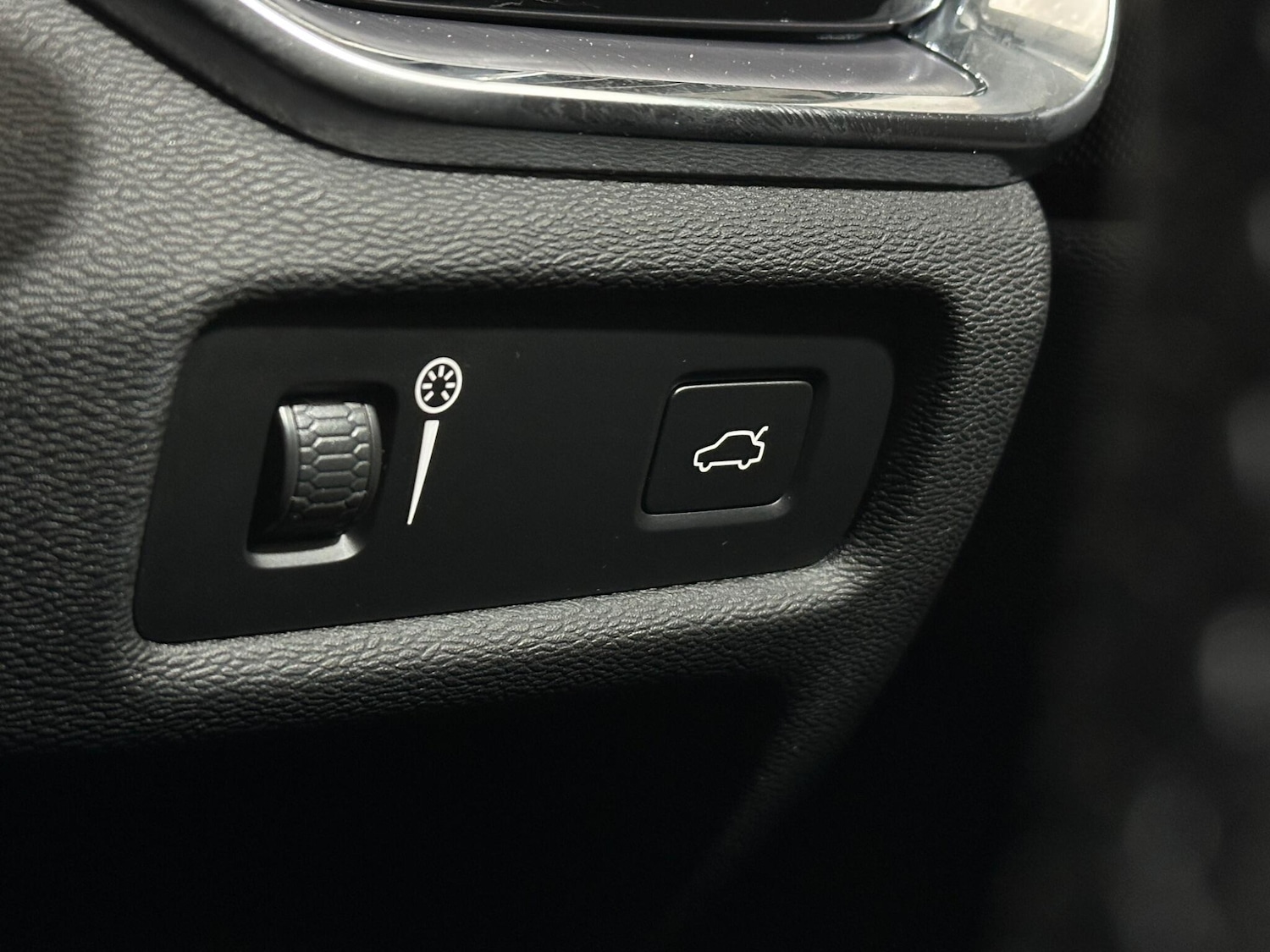 Used Volvo V60 2022 for sale - 77330941: Photo 18