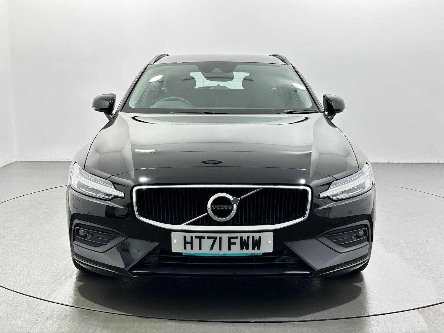 Used Volvo V60 2022 for sale - 77330941: Photo 3