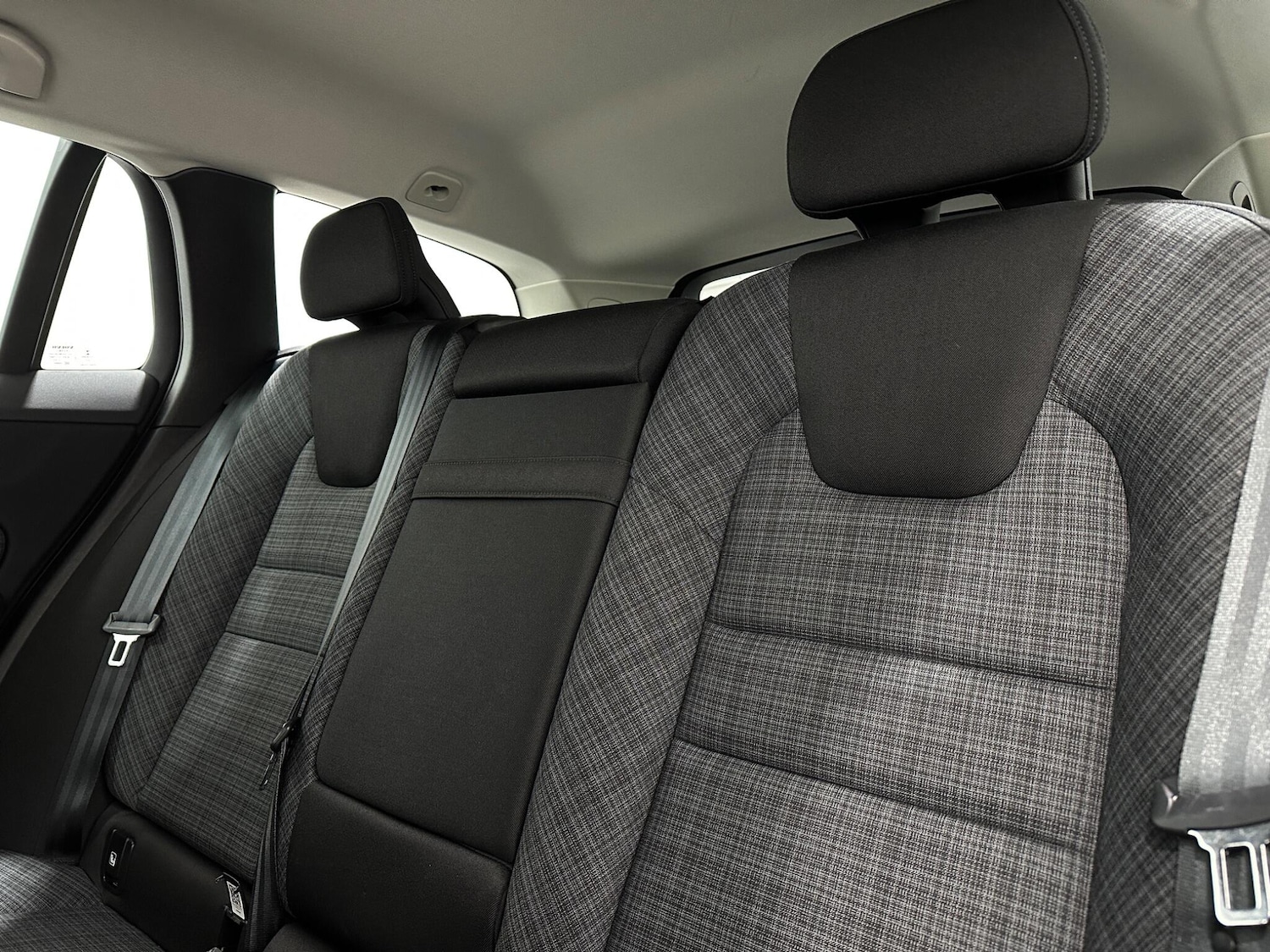 Used Volvo V60 2022 for sale - 77330941: Photo 39