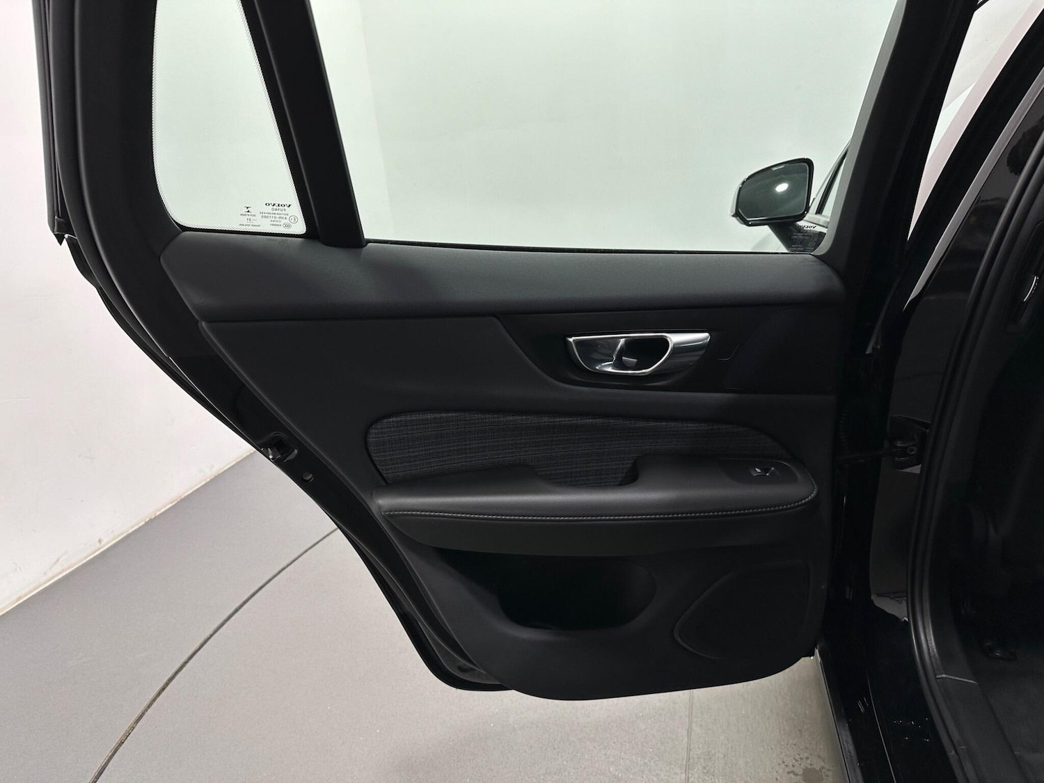 Used Volvo V60 2022 for sale - 77330941: Photo 40