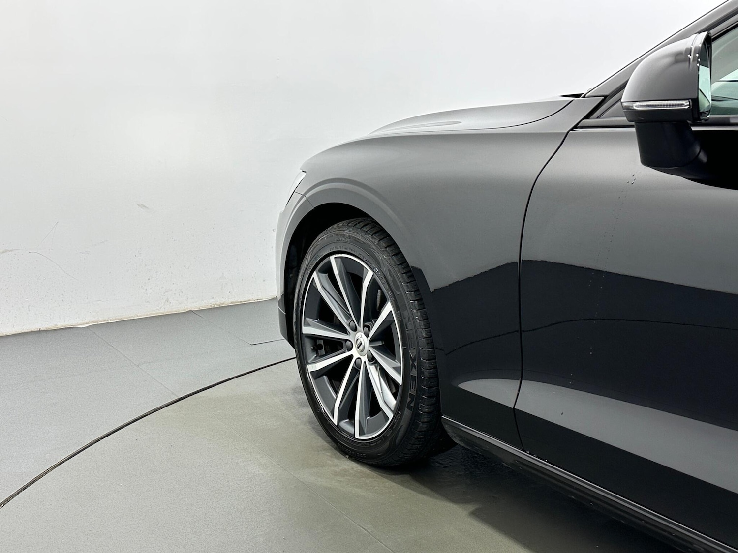 Used Volvo V60 2022 for sale - 77330941: Photo 51