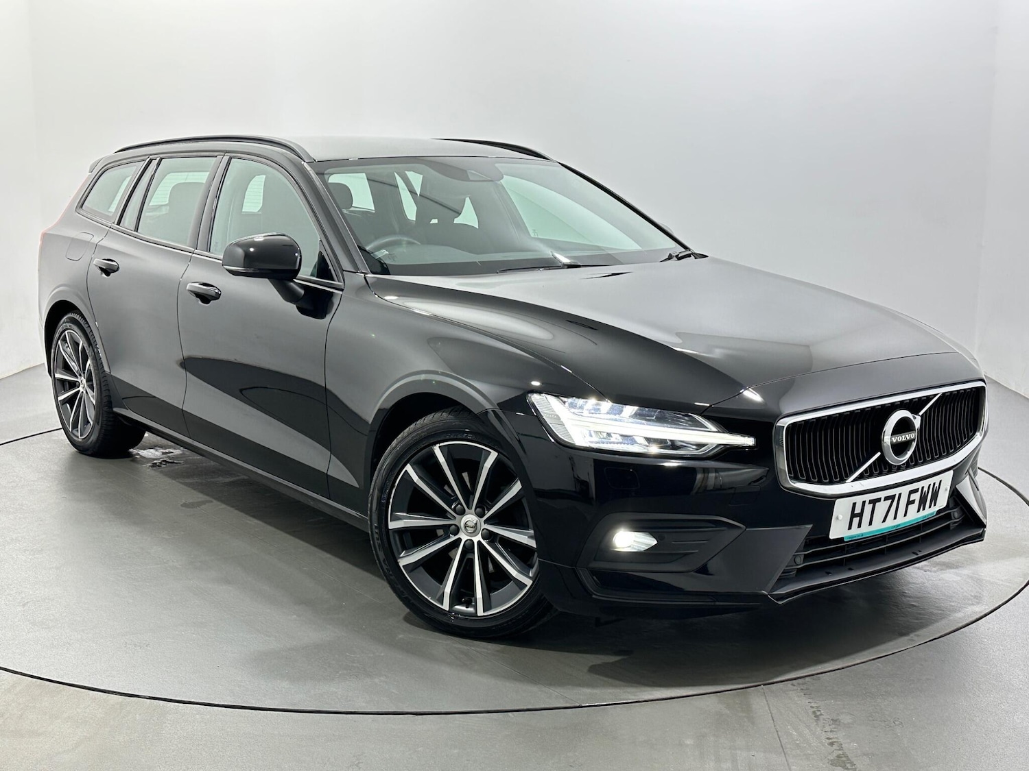 Used Volvo V60 2022 for sale - 77330941: Photo 55