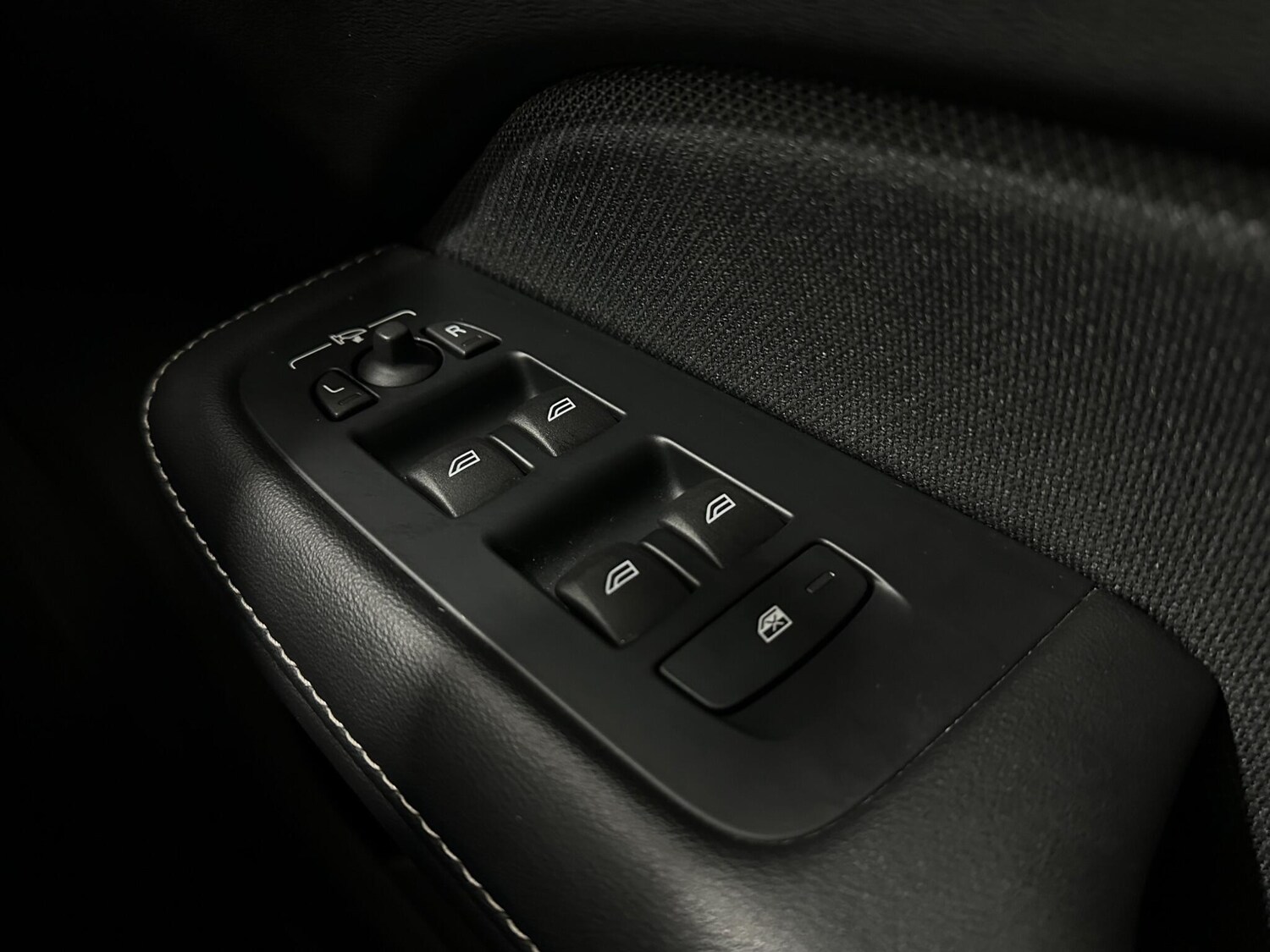 Used Volvo V60 for sale - 78214670: Photo 19