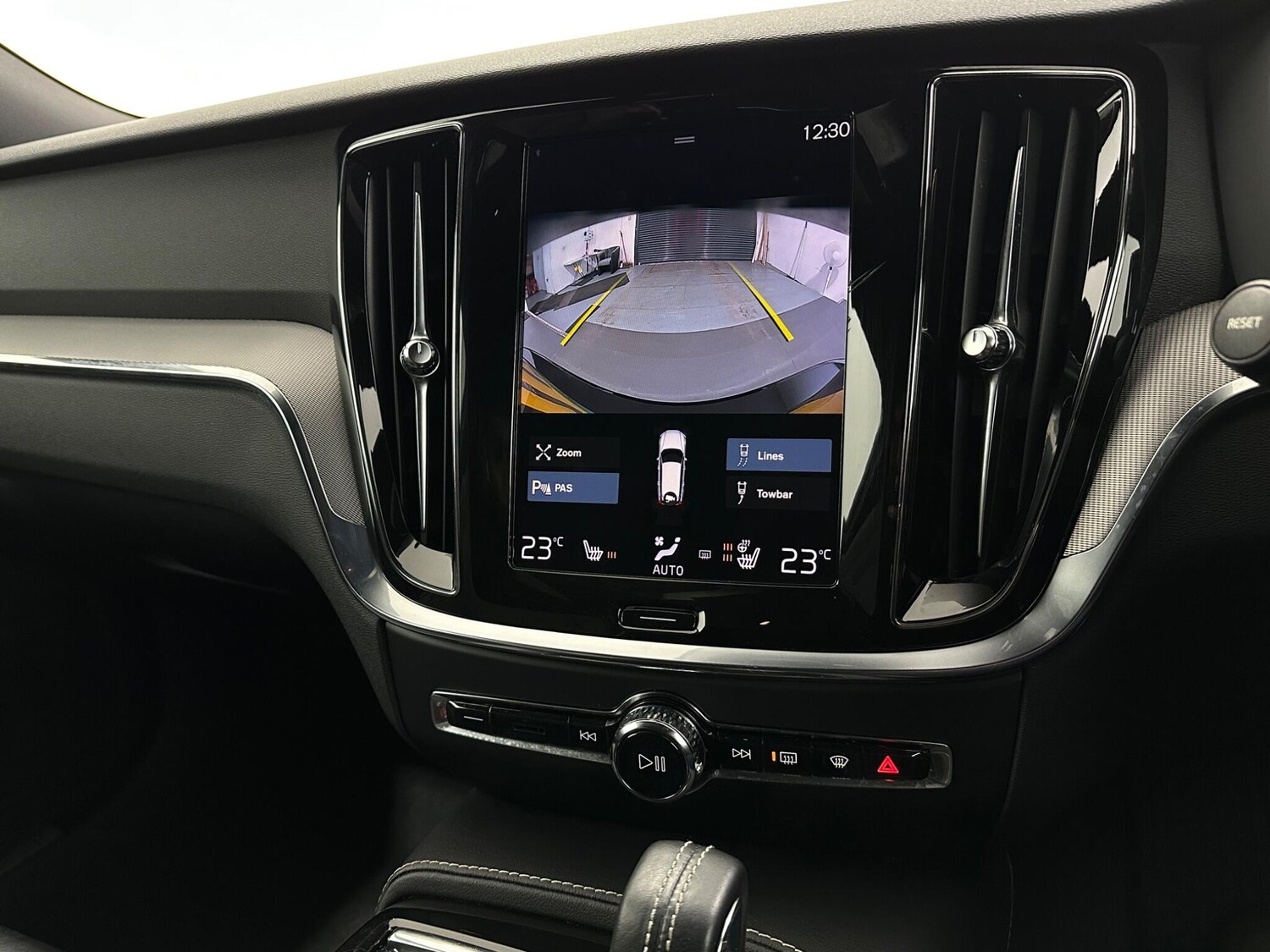 Used Volvo V60 for sale - 78214670: Photo 24