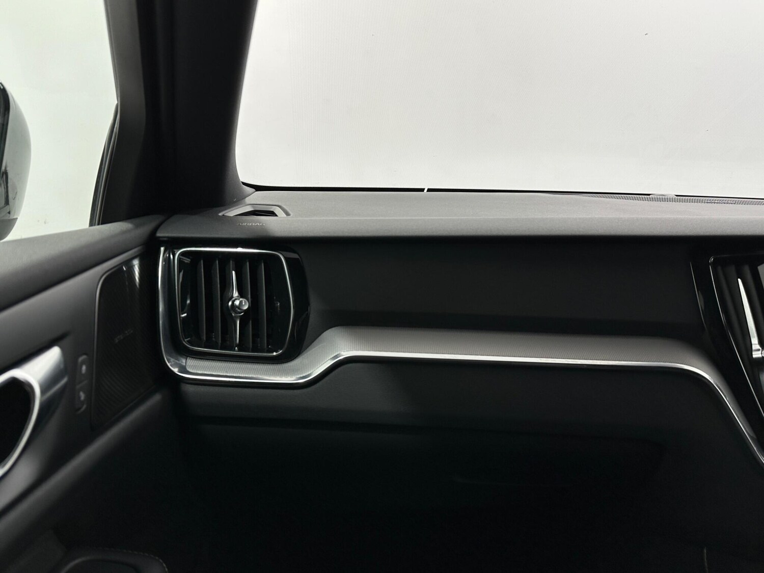 Used Volvo V60 for sale - 78214670: Photo 30