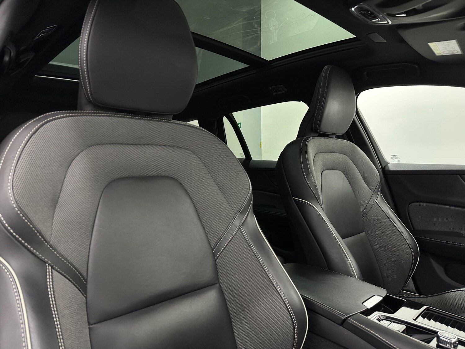 Used Volvo V60 for sale - 78214670: Photo 34