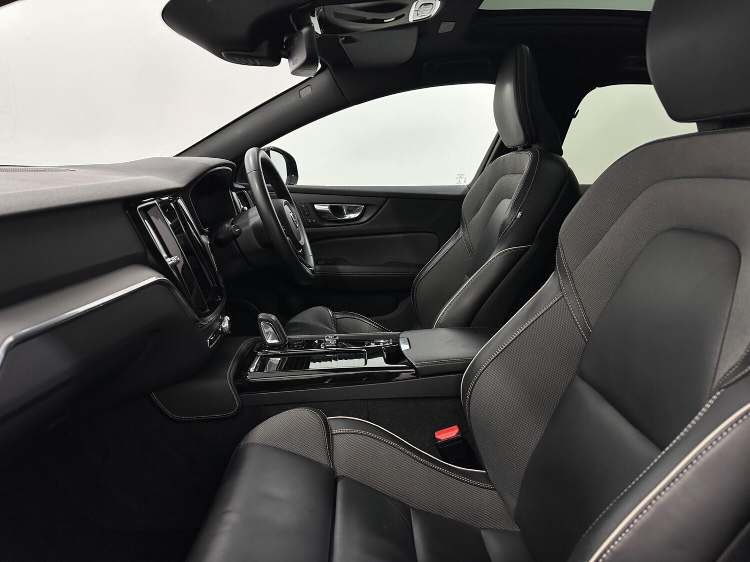 Used Volvo V60 for sale - 78214670: Photo 36