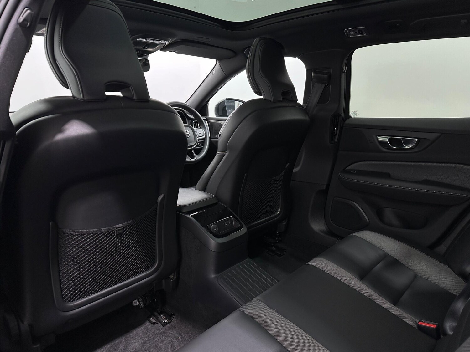 Used Volvo V60 for sale - 78214670: Photo 39