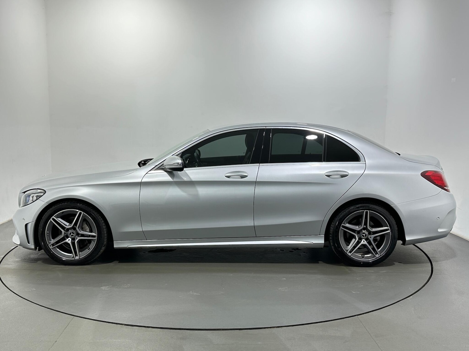 Used Mercedes-Benz C Class 2020 for sale - 78100623: Photo 5