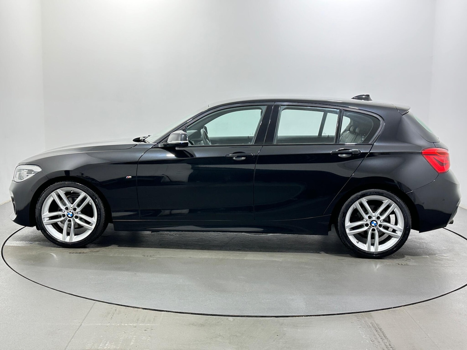 Used BMW 1 Series 2017 for sale - 77537833: Photo 5